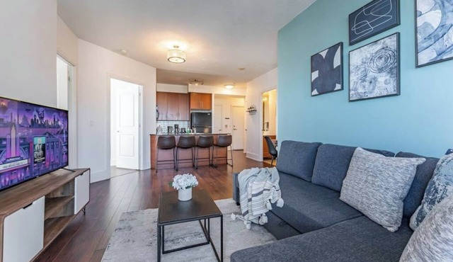 Executive 2BR-2Bath Condo, High Floor, Parking