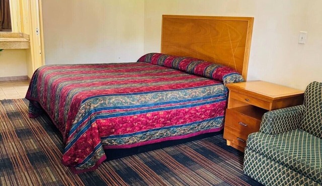 EXECUTIVE INN in Richmond