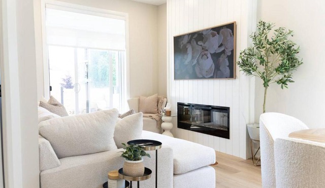Executive Luxe Condo - Corporate Stay in Mount Forest