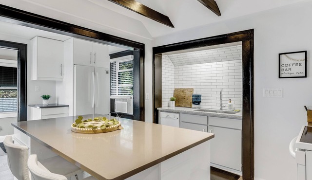 Executive One-Bedroom Upper Unit