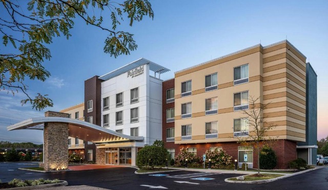Fairfield Inn & Suites by Marriott Akron Stow
