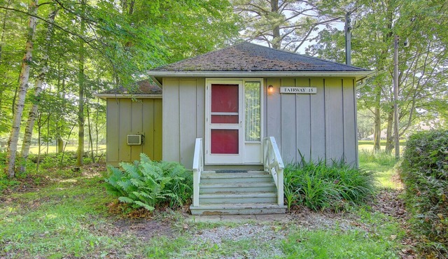 Fairway cottage at Jackson Point