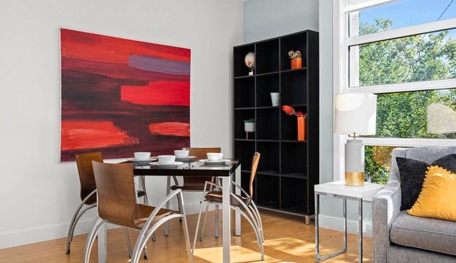 Family-friendly 2 bed/2bath with Stunning Rooftop Patio, BBQ, & Steam Shower!