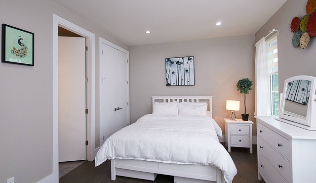 Family Friendly 3 Bed Rooms house The Chateau - ST No. 00177094