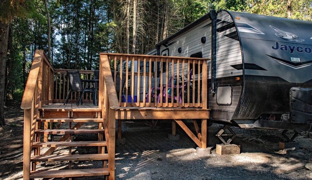 Family friendly newly developed park on lake mindemoya Manitoulin Island