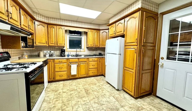 Family Home - Close to watersports