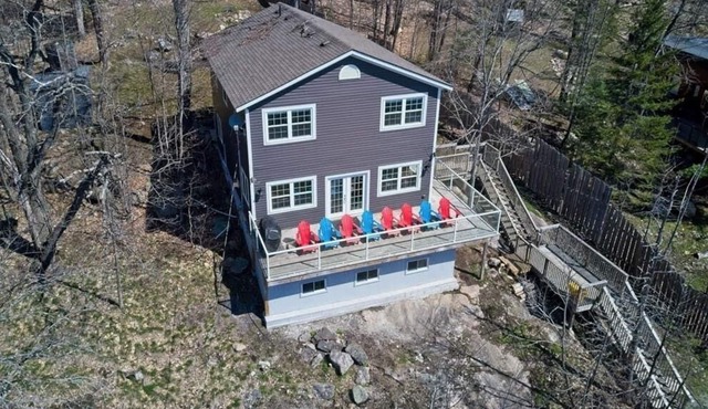Fawn Ridge Cottage: Lovely Muskoka Hillside Escape