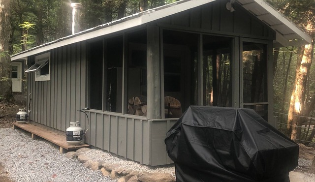 Felstead Farms Creekside Cabin
