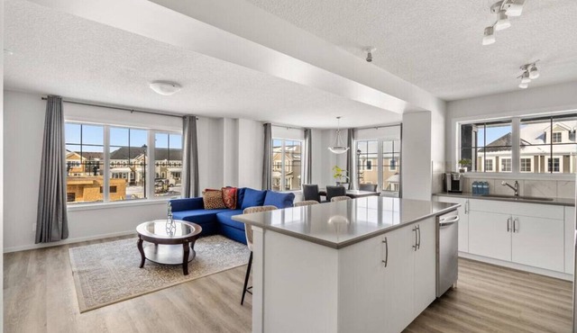 Free Banff Access » AC » Garage » Family Friendly