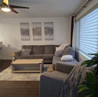 Full House - Main Floor