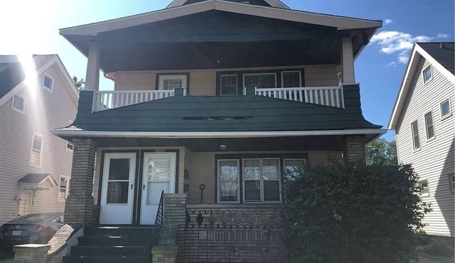 Garfield heights/Pet friendly/lots of things to do