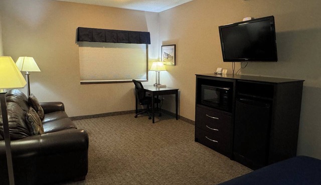 Garner Inn & Suites