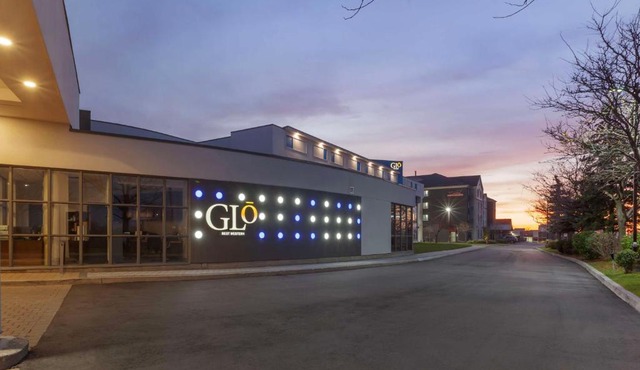 GLō Best Western Mississauga Corporate Centre