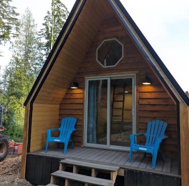 Golden Rings Cabin on Homestead w Hot Tub