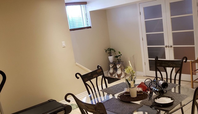Great Stay Travel Adventure - 5 minutes from Ottawa International Airport South