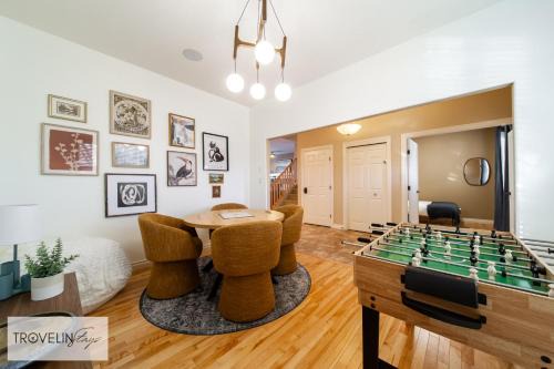 Group Retreat near West Edmonton Mall with Hot Tub, 3 Lounges & Fire Table