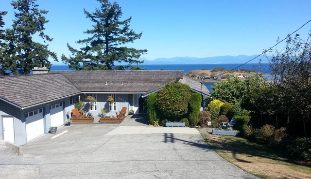 Hammond Bay Oceanside Guesthouse