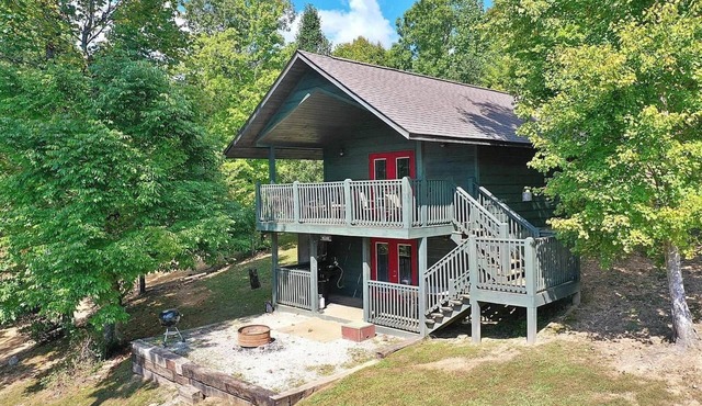 Hillside Cabin at Gap Creek Cabins
