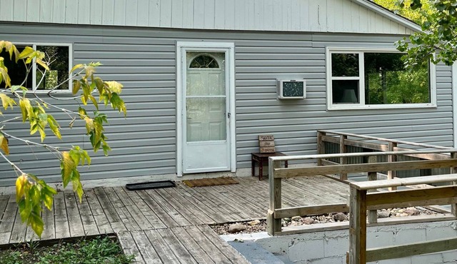 Hilltop Cottage - Regina Beach