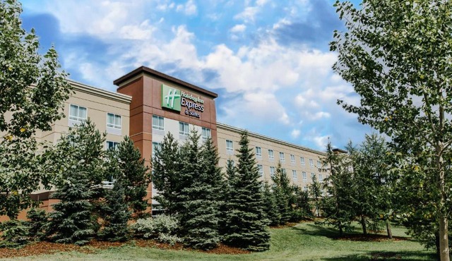 Holiday Inn Express & Suites Spruce Grove - Stony Plain by IHG