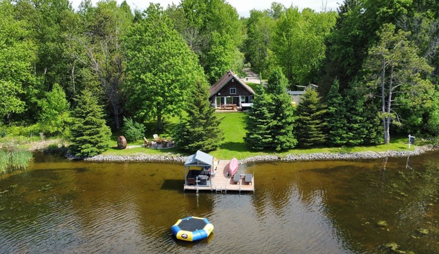 Hot Tub | Dock | Swimming | Close To Ottawa