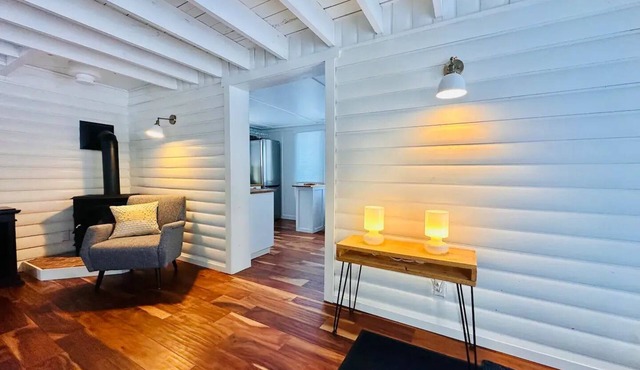 Hot tub & sauna Charming Cottage in Mindennn
