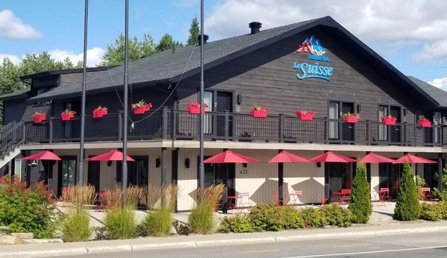 Hotel "Le Suisse"