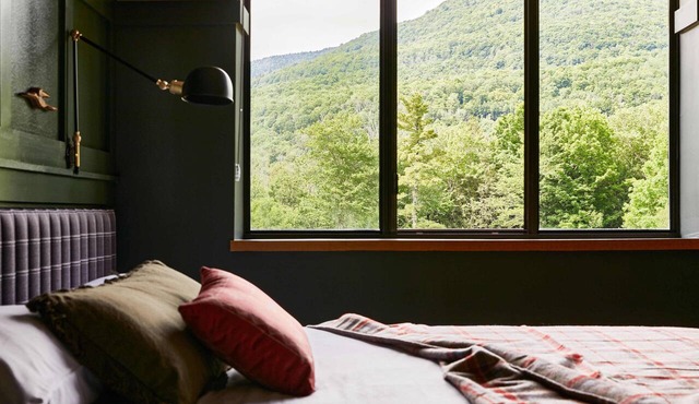 Hunter Lodge, a Bluebird by Lark