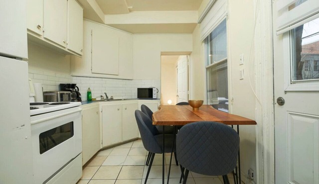 Ideal 4BR Property in Downtown Montreal
