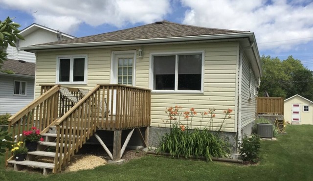 In Gimli 2 bedroom house. Close to the beach and uptown.