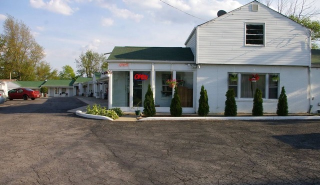 Kenwood Motel