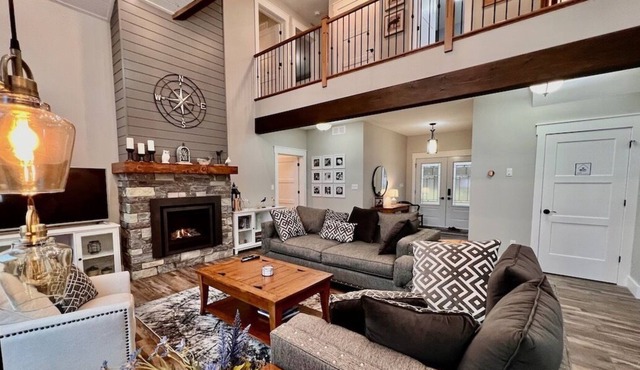 Kool Lakehouse on Sturgeon Lake