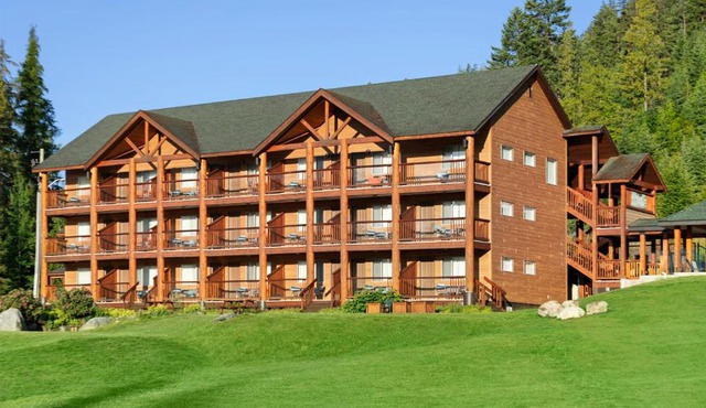 Kootenay Lakeview Resort BW Signature Collection