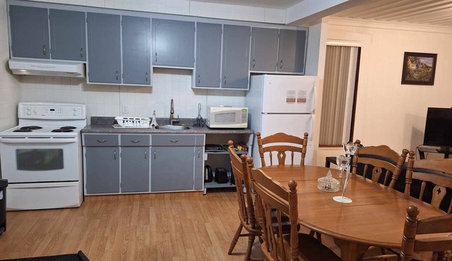 La cache de la falaise: charming 3 and a half for rent in Lévis