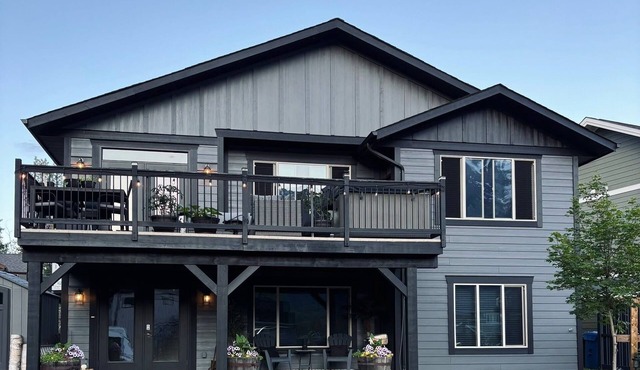 Lake and Peak Retreat