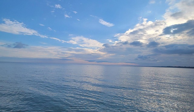 Lake Front Cottages on Private Beach in Port Stanley