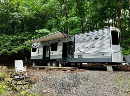 Lakefront RV Cottage in Parry Sound #18
