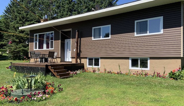 Large 3 bedroom house, access to private beach with dock