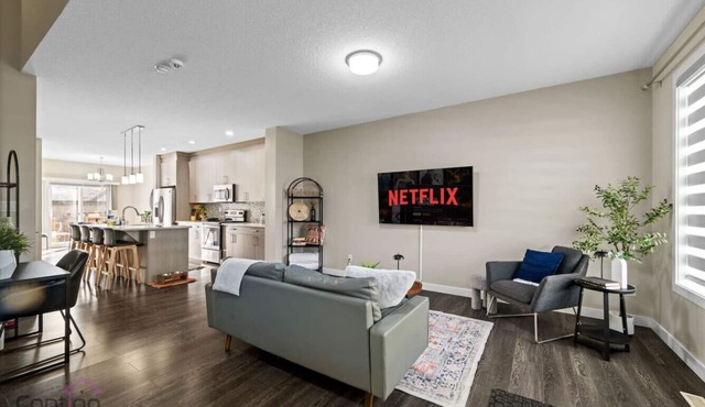 Large Home | Sleeps 12 | Yard | Near DT & Stadium