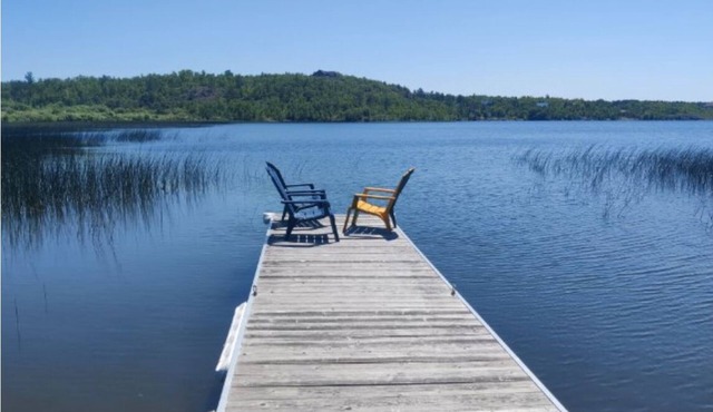 Large & Private Luxury Executive Waterfront Lakeview Estate