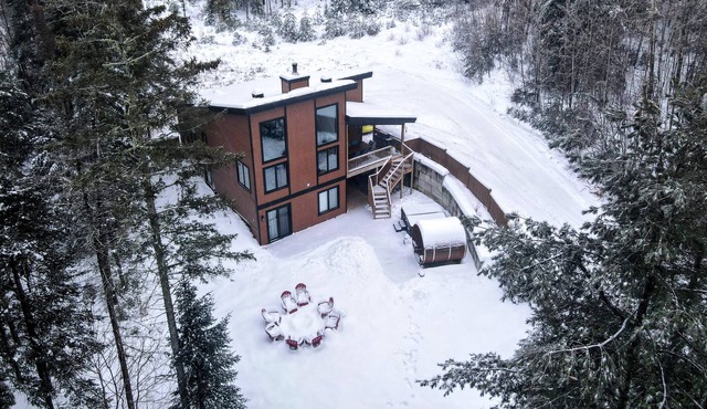 Le Naturo Sauna et Spa 🧖‍♀️ EV charger🔋🚘