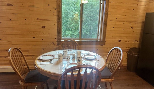 Ledgerock: A cozy peaceful retreat near Lake Vermilion