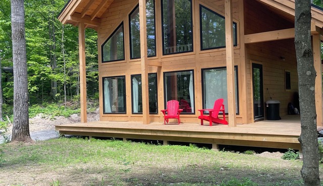 Log Cabin - Enjoy Nature’s Playground, Dining, Adventure - Calabogie