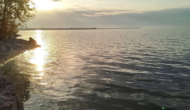 Love Beach - A Lake House on Lake Erie