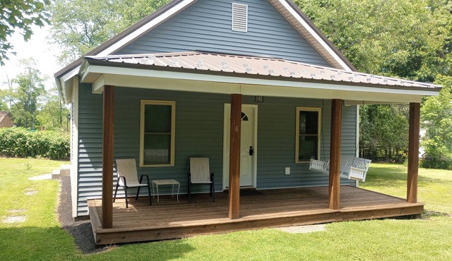 Lumber Street Cottage