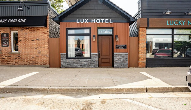 Lux Hotel in Blenheim