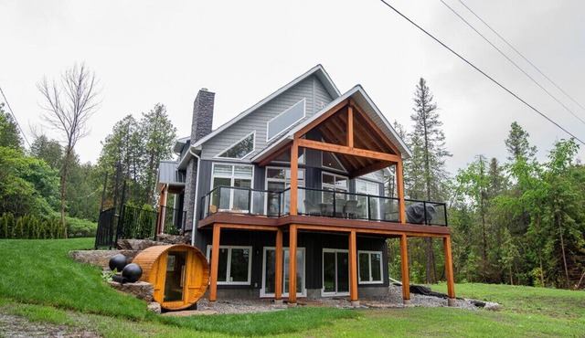 *LuxNew Cottage* Fenelon Falls Waterfront Cottage for 8