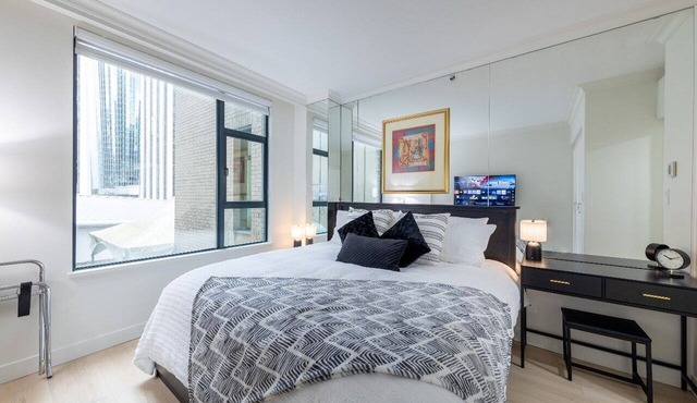 Luxury 2 Bedroom 2 King Beds in Hotel Downtown