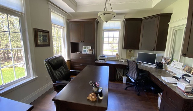 Luxury Cottage Style Custom Show Home ! Only 30 mins from Toronto !