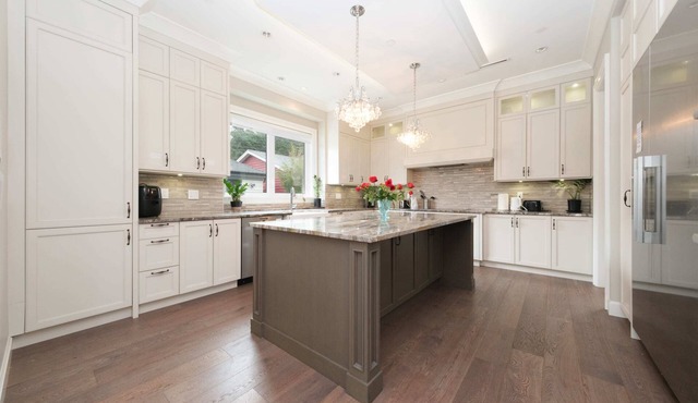 Luxury Retreat in Vancouver’s Dunbar Neighborhood